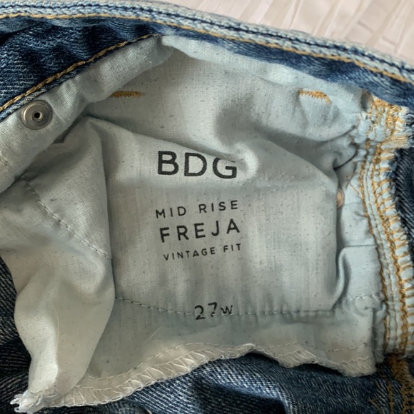 Urban Outfitters BDG beaded jean shorts - Picture 7 of 7